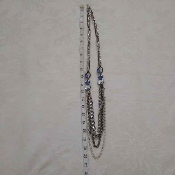 Statement multi strands layered chain lavender crystals silvertone - Picture 4 of 9
